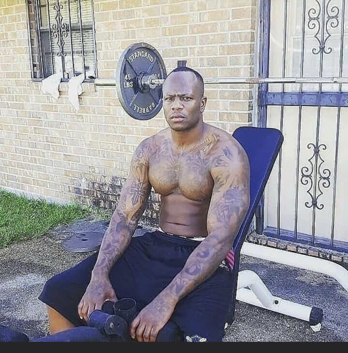 🚨This monster drugged my 27 yr old cousin at the L’Auberge Casino in Baton Rouge last February. He dumped her half naked dead body like trash. Rap sheet a mile long. He walks today on PROBATION .Damion Matthews may you reap what you have sown. @govjefflandryy