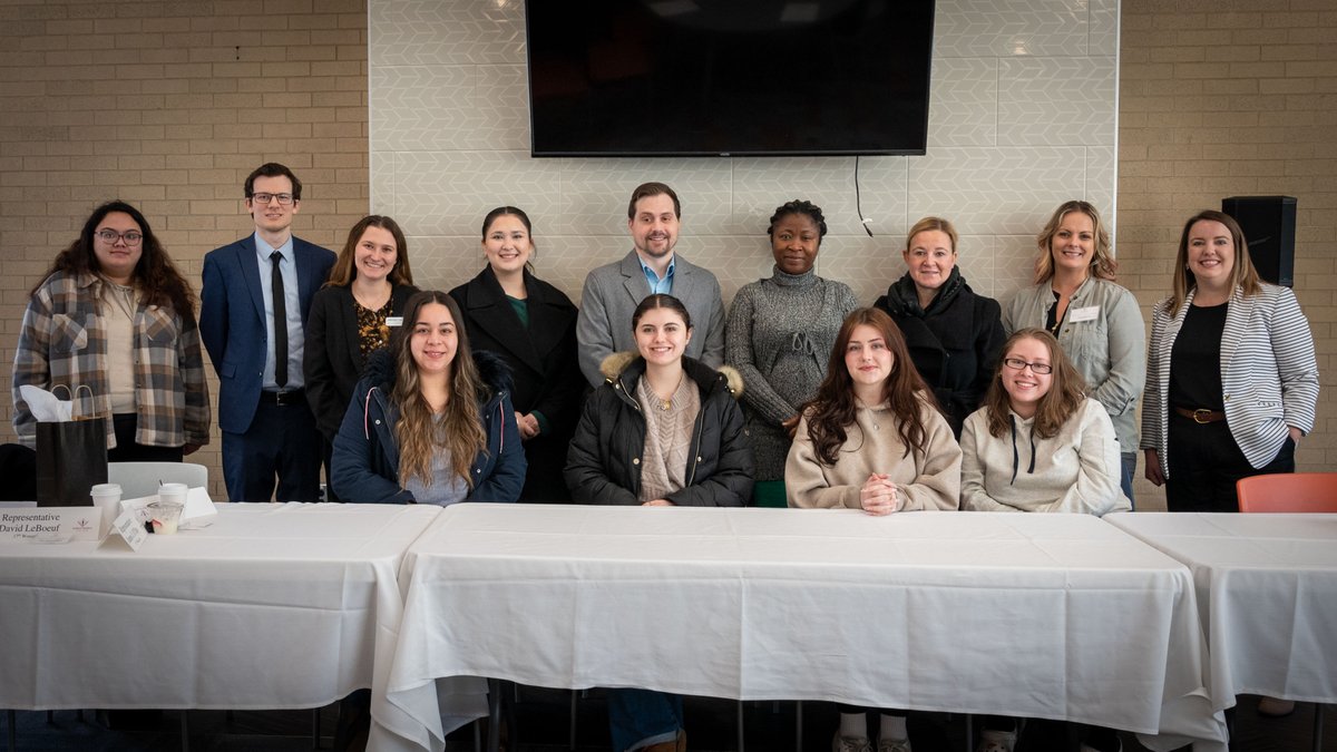 Anna Maria College and the Molly Bish Center's 3rd Annual Legislative Breakfast focused on proposed Alzheimer's legislation. Thank you to all who attended! ow.ly/nK6k50QFHf8