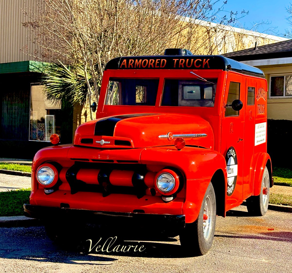 VijayEllaurie's tweet photo. @BraydenCreation #red #Redphoto #vehicles #retrovehicles #photography https://t.co/mIOJe8PyZB