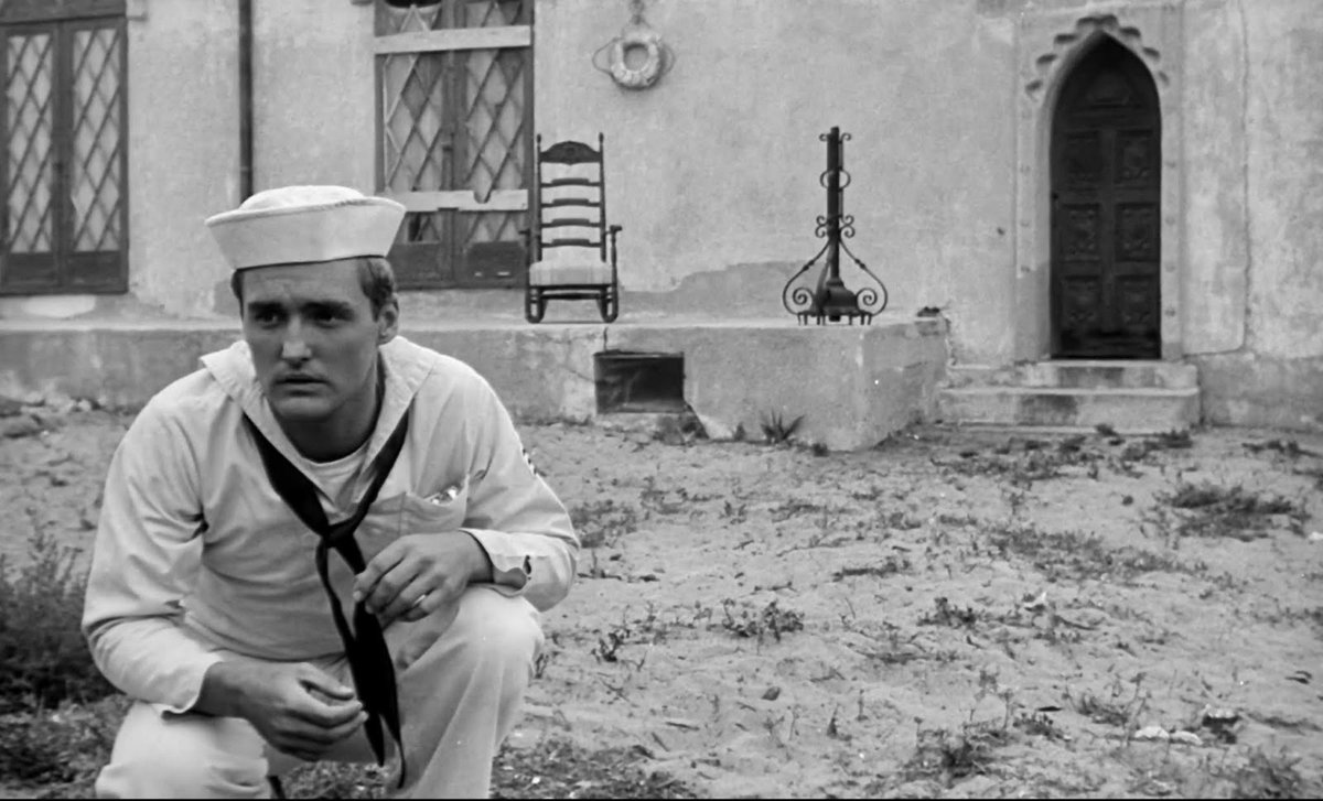 In 'Night Tide', Dennis Hopper's sailor suit was darkened to appear white on film! 🎥⚓️ But during filming, he ran into a snag when military police mistook his costume for a dirty uniform, threatening arrest! What a wild ride! #NightTide #FilmTrivia