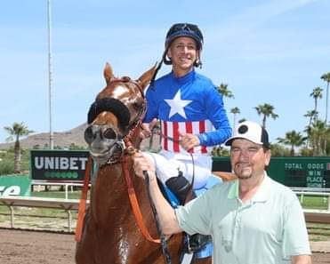 Congrats to Luis Negron on career win 1,000! He got it today at Turf Paradise in race 3 and then got 1,001 in race 4. 📸 Coady Photography @18_negron