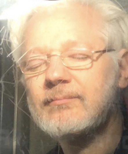 rhabarbeer's tweet photo. @yanisvaroufakis https://t.co/2s3n7B7O39
#FREEjulianassangeNOW
#FREEassangeNOW
#FREEassange
#unity4J
#whyIstandByJulian
#whyIstandByAssange
#Evolution https://t.co/YkGZgf5Dy7