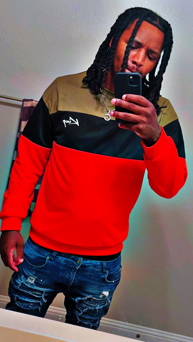 _DatNiggaHinez's tweet photo. 🤫 https://t.co/C0xTCfdCWw