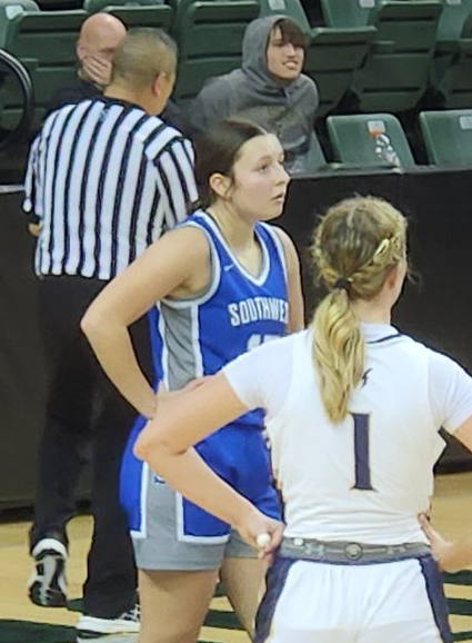 The only FRCC (Fox River Classic Conference) Girls Basketball player to average a double-double in conference play during the 2023-2024 Season:

Green Bay Southwest 2024 Alex Siudzinski 📸-- 11.2 PPG &amp; 10.6 RPG

Also, she led the FRCC in total rebounds at 190 in conference play.