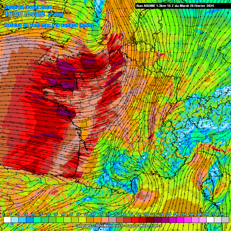 FloC36's tweet photo. La journée de jeudi sera sous surveillance avec le passage d'un front froid particulièrement actif pouvant générer de fortes rafales de vent (localement de violentes rafales convectives pouvant dépasser 90/100 km/h). Instabilité bien présente. Dynamisme ++. Prévi à affiner. https://t.co/J84QFq8wd8