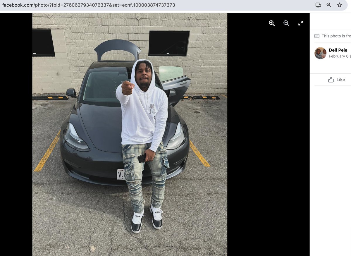 Channel3Now's tweet photo. Lyndell Mays and Dominic Miller charged in connection to shooting incident after the Kansas City Chiefs Super Bowl parade. Although both are implicated in the shooting, prosecutors assert that it was Miller who fatally shot Lisa Lopez-Galvan.
https://t.co/bRMfPSoqgs https://t.co/bZKuimTbsK