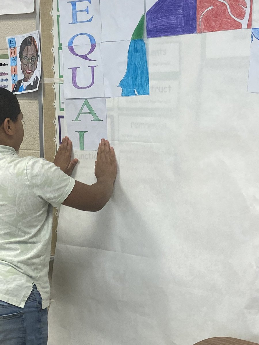 DiggsLatham's tweet photo. Mrs. Seymour and her 5th graders created this #BlackHistoryMonth display integrating math, art, and social and emotional learning. #CreatingOurMasterpiece https://t.co/n9xFlSLYeu