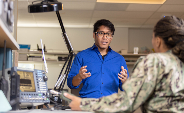 tippy9058's tweet photo. #LifeatBooz is now hiring on our global defense team focusing on soldier readiness! Network and communication opportunities supporting soldier connectivity are available. If you're looking for your next mission—consider Aberdeen, MD. Apply today! https://t.co/D2hwzoHKe9 https://t.co/JqKN9jLLd4