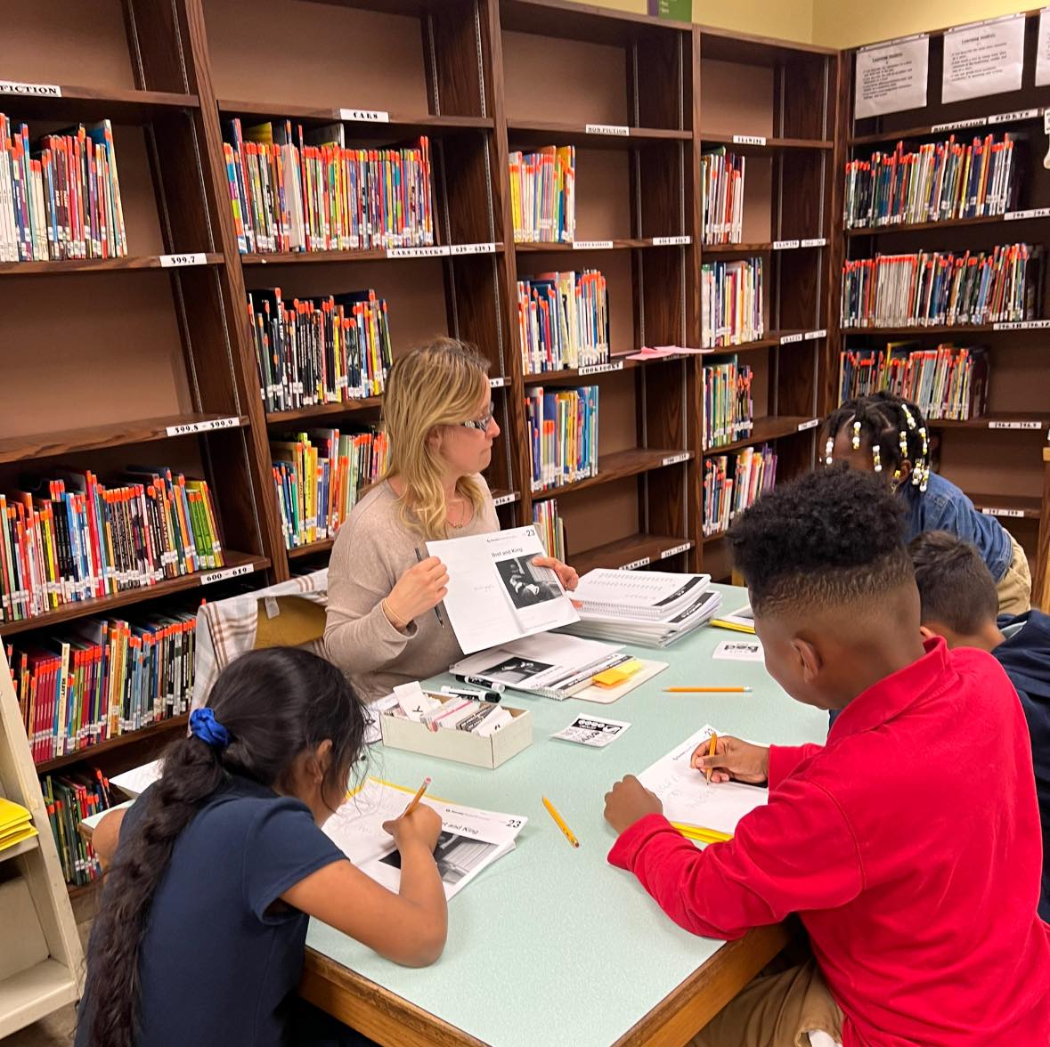 Today @TLA_Moonshot had their annual CSAC site visit for the Moonshot Academy at @CESbuzzing where 2nd-3rd grade students are working to increase reading comprehension and proficiency! #ircsuccess