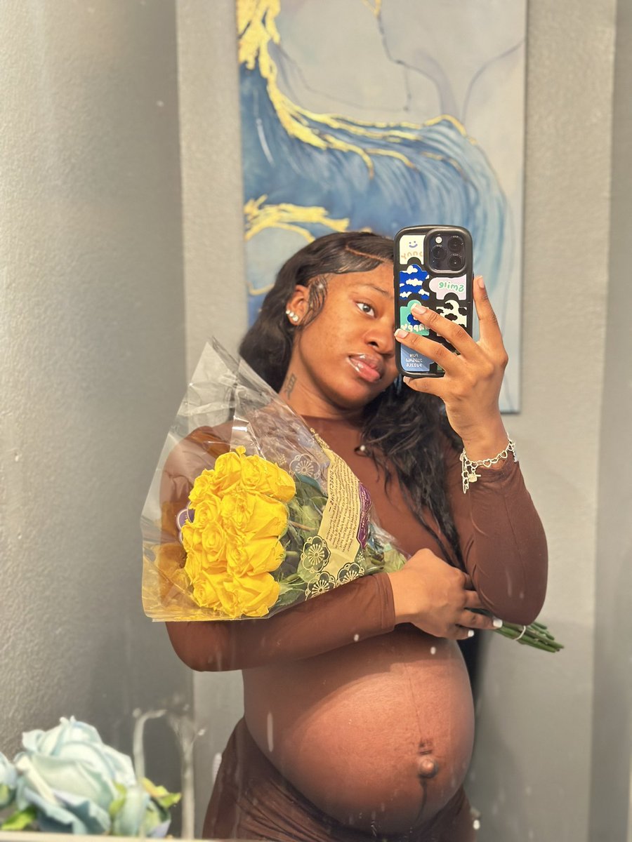 I love the color yellow 💛💛