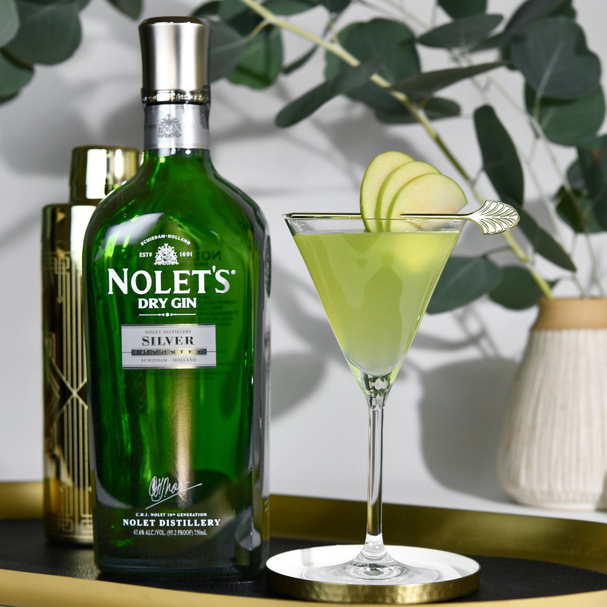 When Tuesday feels like Monday, make a NOLET'S Apple Martini. Crisp fresh apples with the botanical depth of NOLET'S offers a refreshingly smooth sip with a delightful twist. #NOLETS #AppleMartini #Recipe #Cocktail #recipeoftheday #CocktailCulture #Gin