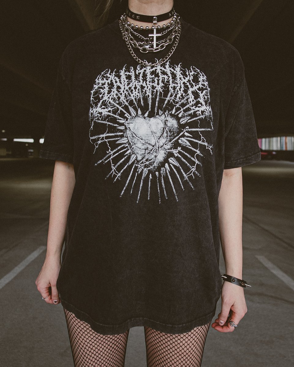 IndiefoxxShop's tweet photo. New graphic tees designed and illustrated by Alternative  style influencer Indiefoxx. Only at https://t.co/JCVAWM1Brs https://t.co/7hh7NZGj0I