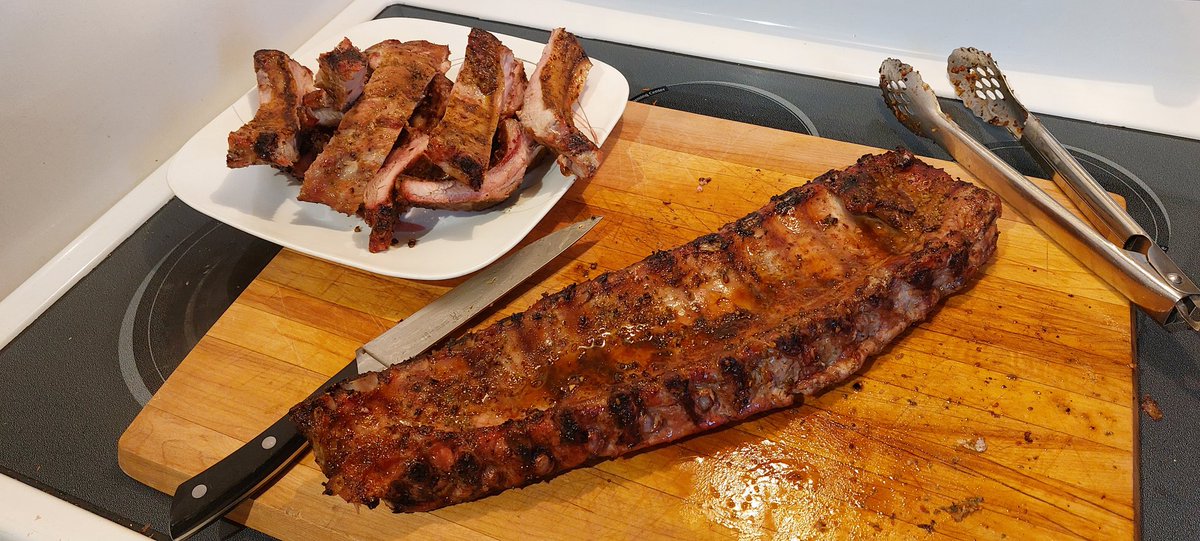 BirnamPork's tweet photo. @ChristiFriesen what are you cooking up tonight?
Ribs, red cabbage and roasted potatoes at our house.
#eatpork #ontpork https://t.co/jLKRlelEqo