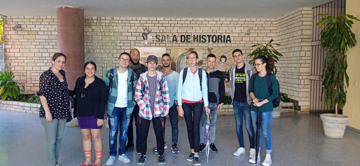 Intercambio de la ReJAC con estudiantes y profesores de la Universidad Central Marta Abreu de Las Villas sobre medio ambiente,ciencia y técnica.