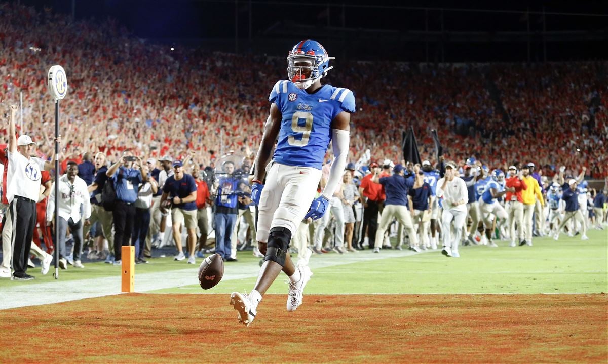 247Sports's tweet image. Big-play wide receivers who could take over college football in 2024, via @BCrawford247: 247sports.com/LongFormArticl…