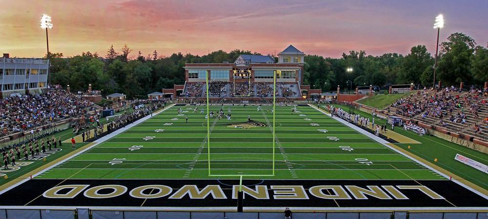 After a phone call with @stugfb i’m very honored to say I have received a commitable D1 offer to Lindenwood University. @LindenwoodFB @_CoachGoose @OPSFootball @Bryan_Ault @TomLoy247 @AllenTrieu @IndianaPreps @247Sports @247recruiting @PrepRedzoneIN @CarrollFB @CoachWesPainter