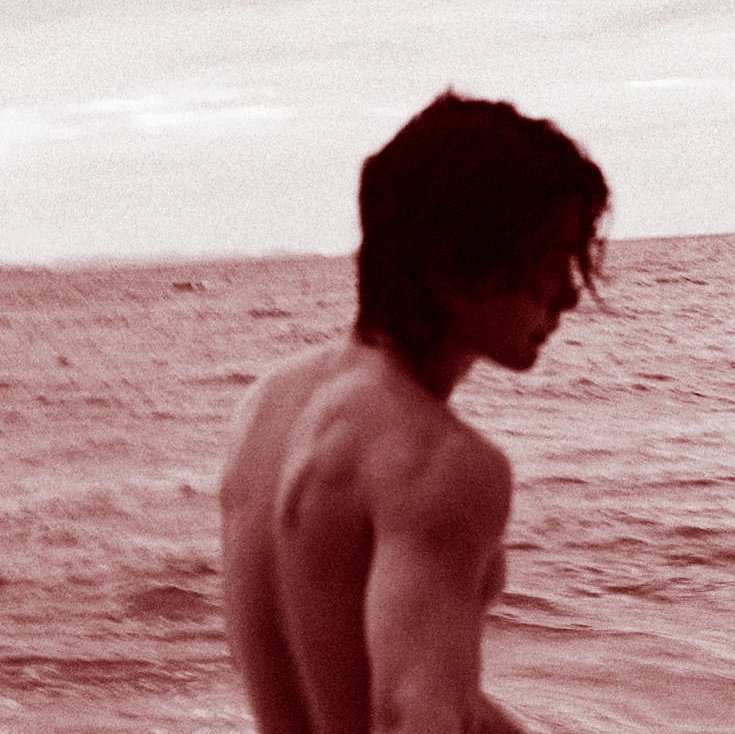 Yeah, I guess WE shift a lot.

[ character;switch - A to S. ]

#NewProfilePic