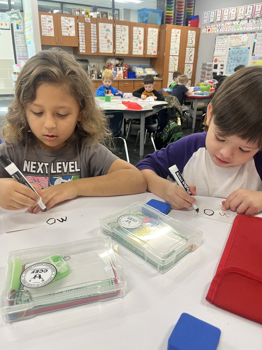 TiffLayne's tweet photo. Feeling really happy about revisions made to small group reading for Tier 2 time while using our new @ccisd_ef toolkits! @CLCEThunderbird https://t.co/9OAvxf7x98
