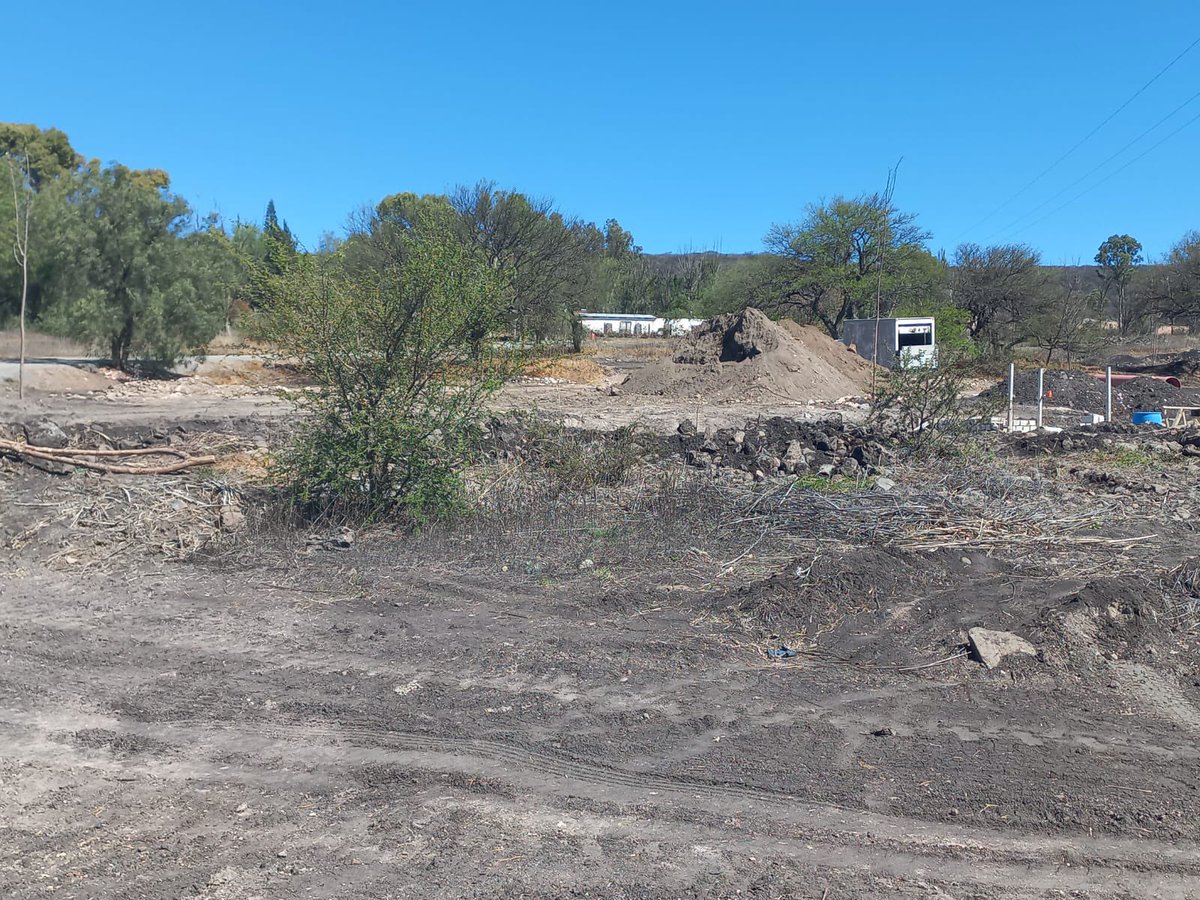 En atención a denuncias ciudadanas respecto a la construcción de un desarrollo inmobiliario en las inmediaciones del Área Natural Protegida (ANP) “Parque Nacional El Cimatario”, realizamos la clausura total temporal de las actividades.