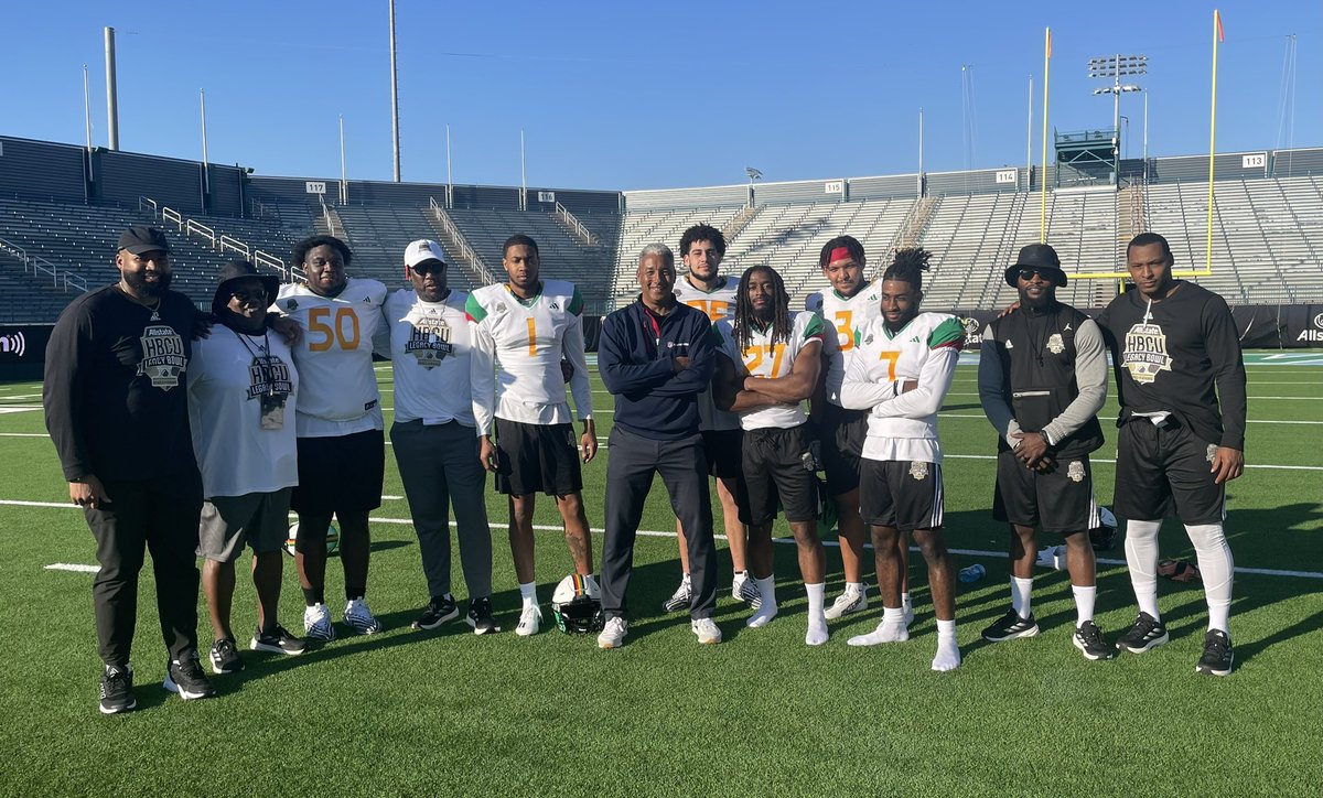wyche89's tweet photo. YOU KNOW! The Bison Family is deep at the @Allstate @HBCULegacyBowl. So proud of these young men, Coach Scott and his staff. 🦬🦬🦬🦬🦬🦬 https://t.co/pYTHCkdV7f