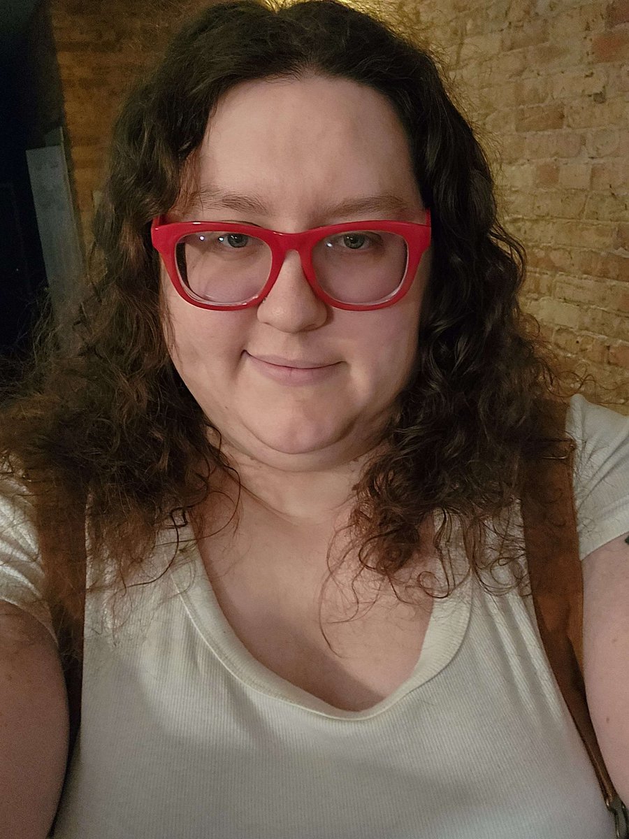 AdiraSlattery's tweet photo. I'm Adira Slattery, a trans Jewish game designer and sensitivity reader based in Chicago! I make art about sex and violence and hope and fear. https://t.co/6yYRzgjpBP
