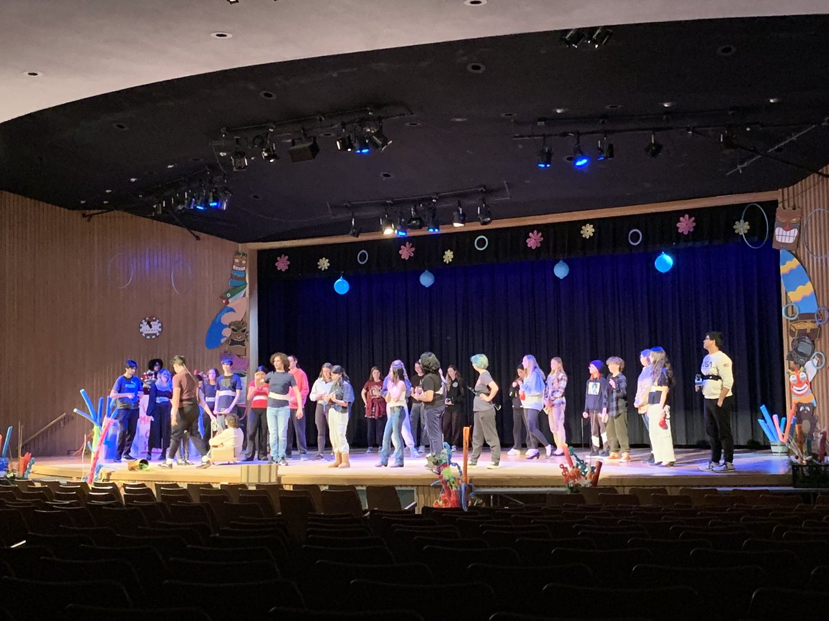 The @ABLucasVikings SpongeBob cast and crew are putting in the long hours, rehearsing until 6:45pm plus Saturdays, to make the program fantastic.  Join us next Tuesday to Friday to see it all!!