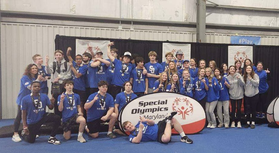 SDHSSeahawks's tweet image. Who’s that wearing those state championship medals?!!!

Just our Unified Strength &amp;amp; Conditioning team bringing home another #StateTitle! 🔥 

Screaming CONGRATULATIONS to a great group of student athletes!

#SeahawksSoar #StateChamps
#OnceASeahawkAlwaysASeahawk
@WorcesterSystem