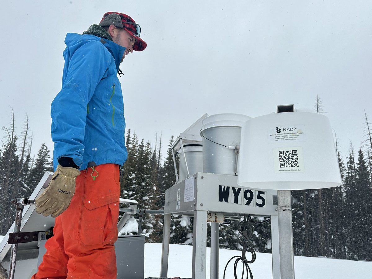 jaaronhogan's tweet photo. Hit the GLEES (Glacier Lakes ecosystems experiment site) today with George Valentine to get out of the office. @usfs_rmrs GLEES is a #NADP, #CASNET, & @AmeriFlux site. https://t.co/qi2cQsmduG