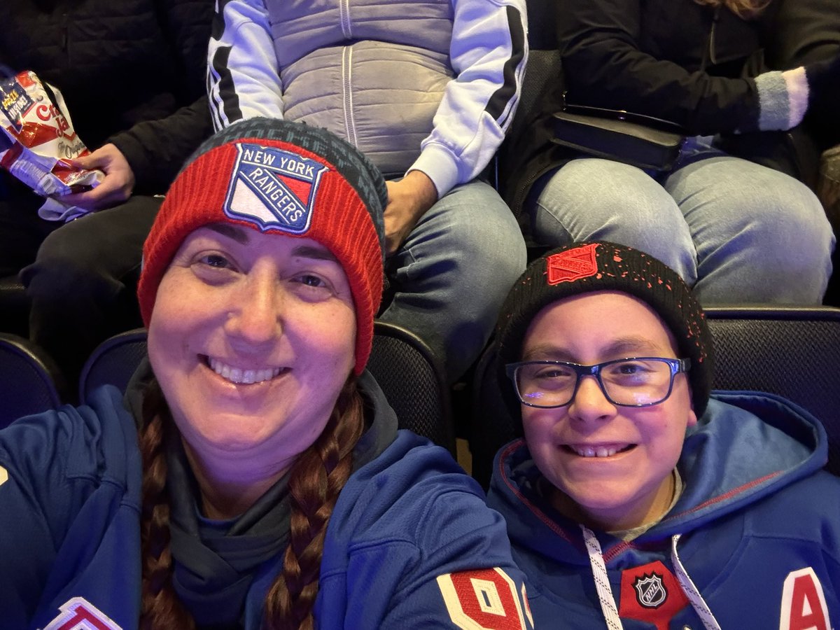 c_benzisanchez's tweet photo. LET’S GO RANGERS!!!! #NYR https://t.co/0rHgpW5rJE