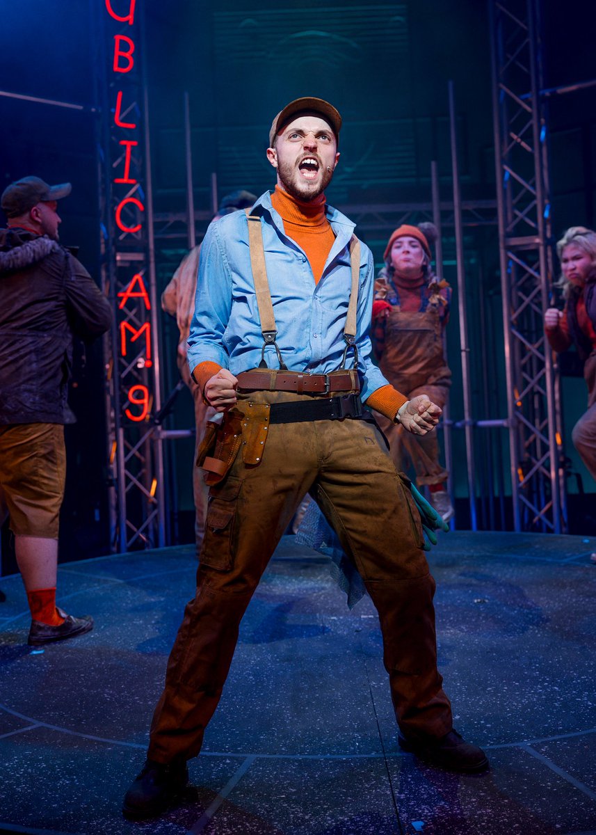 Leeds Conservatoire School of Drama tweet media