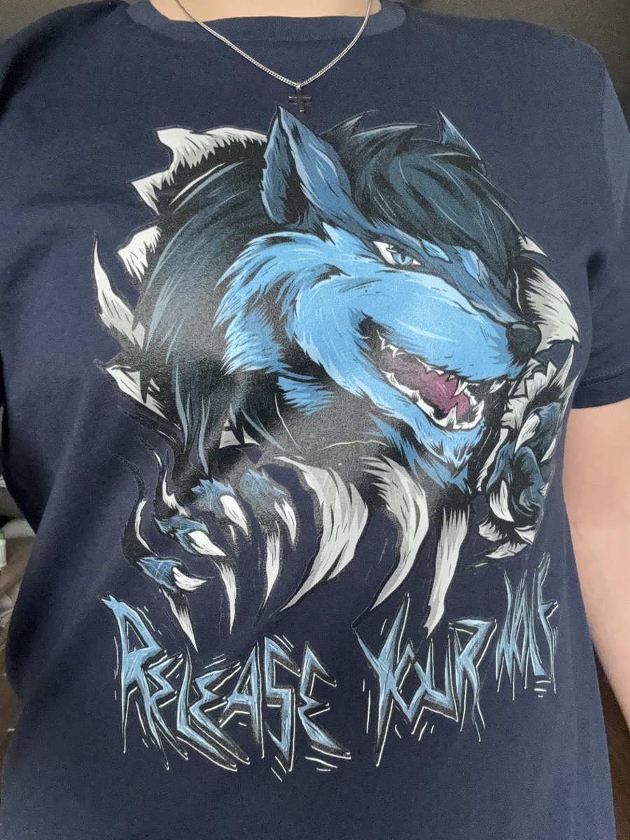 Creeper2817729's tweet photo. Just got my release your wolf shirt today, a special thanks to @DadeAudio for this fantastic T-shirt #releaseyourwolf https://t.co/J2PEO3wAYb