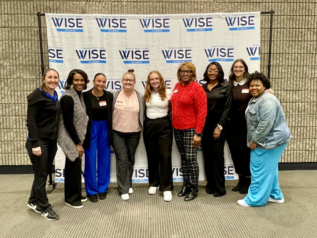 BACianfrone's tweet photo. Georgia State Sport Administration students, alum, advisory board members, and faculty made the most of tonight’s WISE Atlanta networking and mentoring event! #WiseWorks @wiseworks @WISEAtlanta @GSUSportAdmin https://t.co/HqzFANFy3T