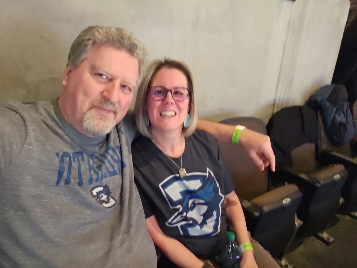 TomRodabaugh's tweet photo. With my love .#GoJays https://t.co/5R8APuzcyK