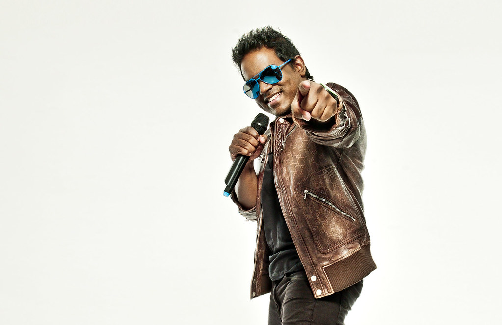 Suryasurya0809's tweet photo. 🎶 Dive into the musical legacy of Yuvan Shankar Raja! 

Don't miss out, read now! 🎵 
https://t.co/rumVQdxMGS

Read on Medium:
https://t.co/84C1RiQJiN

#YuvanShankarRaja #MusicalLegacy #IndianMusic https://t.co/ov5bTghrqR