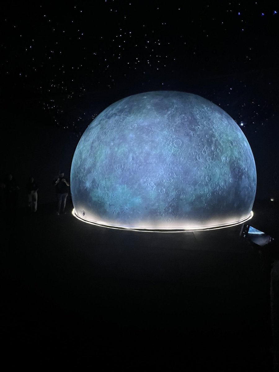 matibordon's tweet photo. Acompañando iniciativa del Primer planetario “San Cosmos” en Paraguay de la mano del @muci_py . Sueños hechos realidad q le hace bien a la ciencia y al Paraguay. Los felicito! https://t.co/CAHgB0FJgt