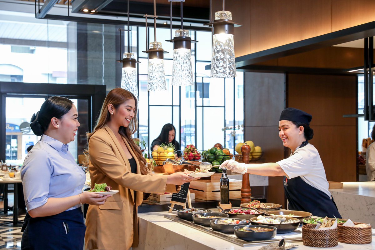 Indulge in a quick and delicious escape from your day with Sheraton Manila Bay's Lunch Express! For reservations, please call +632 5318 0788 or email sh.mnlsb.fnb@sheraton.com Manila Bay Kitchen Digital Menu bit.ly/ManilaBayKitch… #LunchExpress #SheratonManilaBay