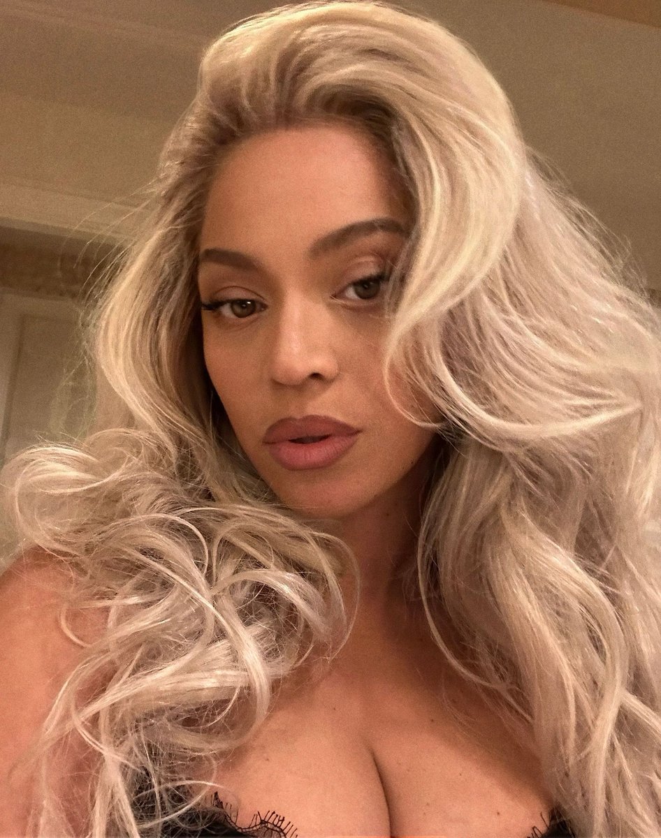 fergyonce's tweet photo. Bey has truly been feeding us https://t.co/aY5JzSo7bz