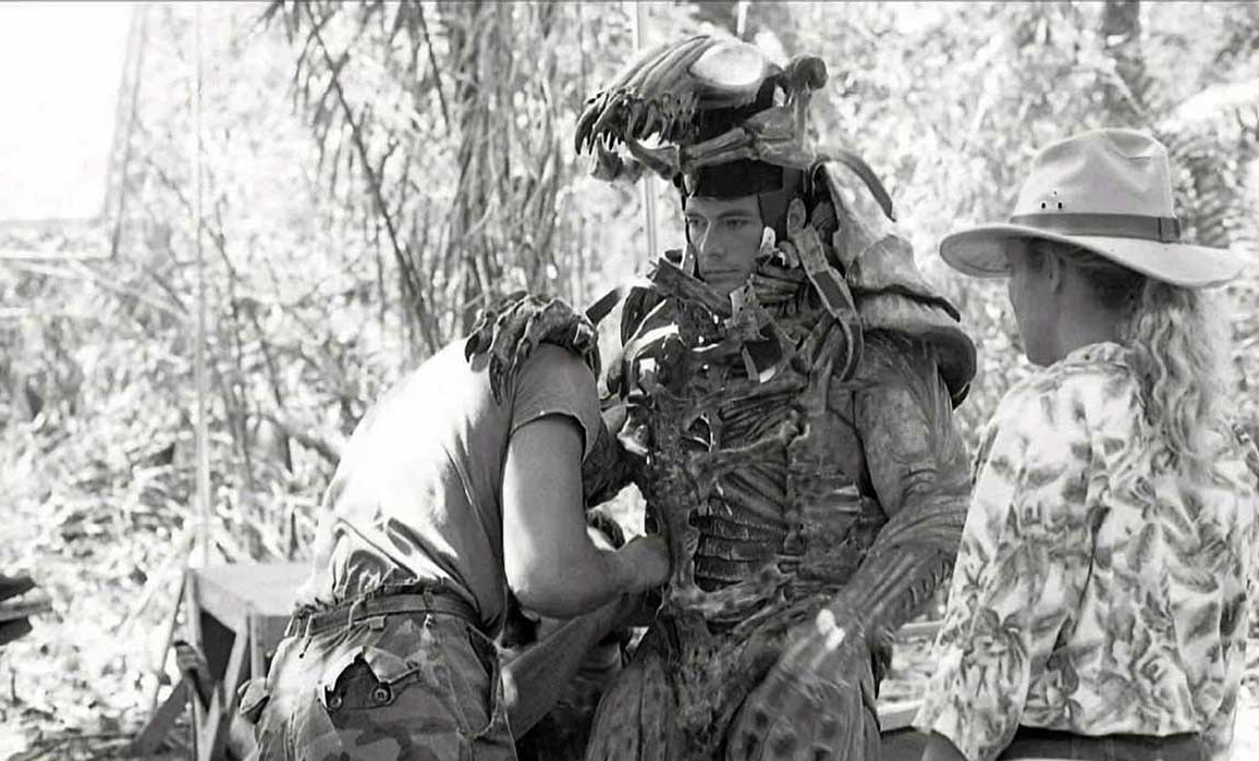 #JeanClaudeVanDamme on the set of #Predator (1987)
The actor was initially chosen to play the alien Predator, but when he learned that he would never appear without the suit, he decided to abandon the film and was replaced by #KevinPeterHall