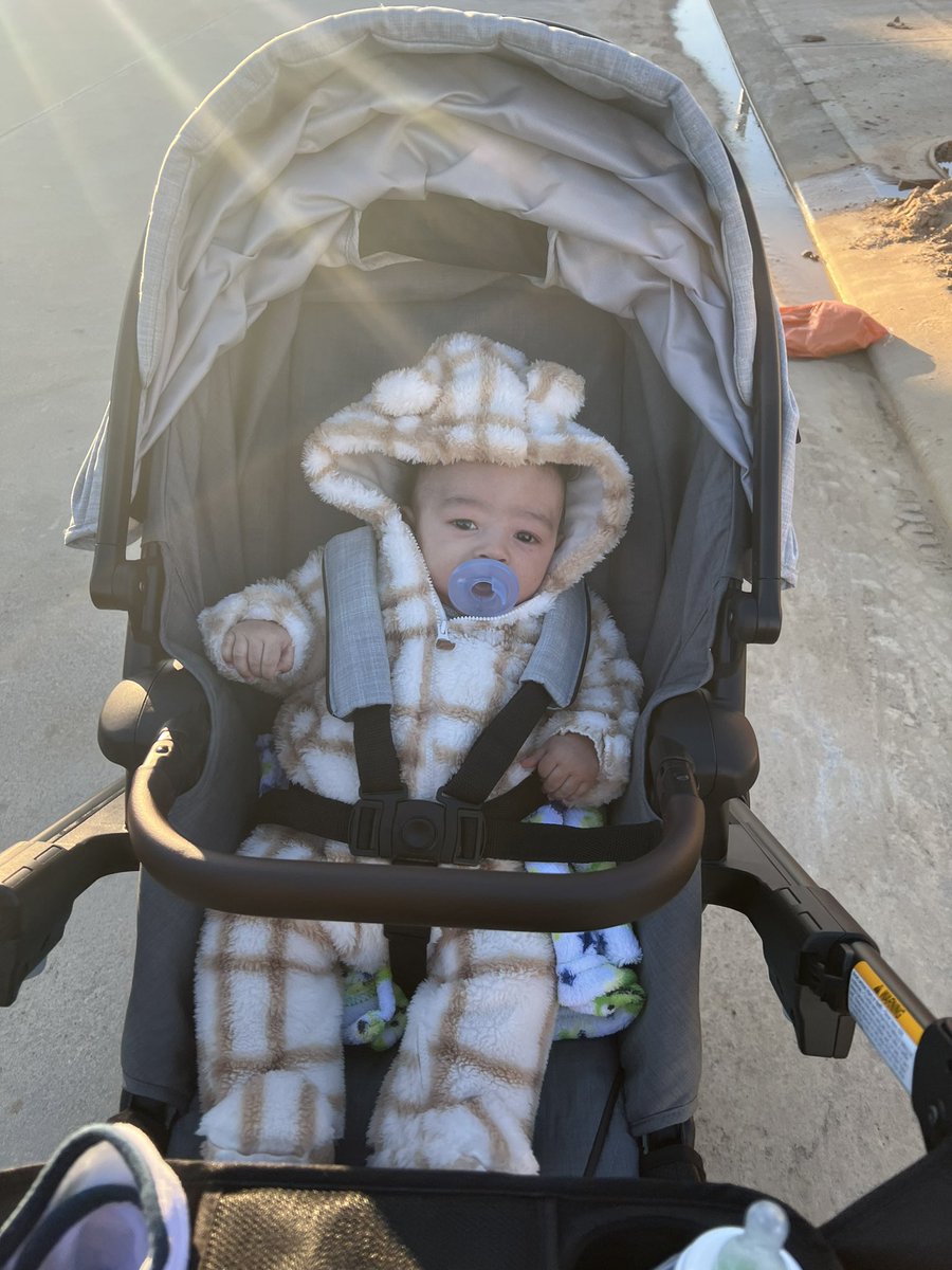 Isla Lewis tweet media