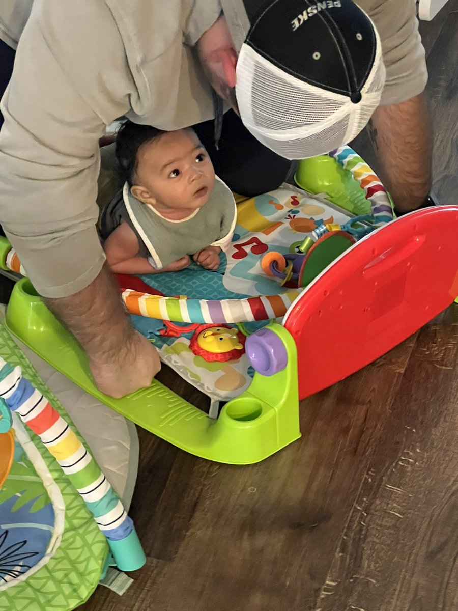 Isla Lewis tweet media