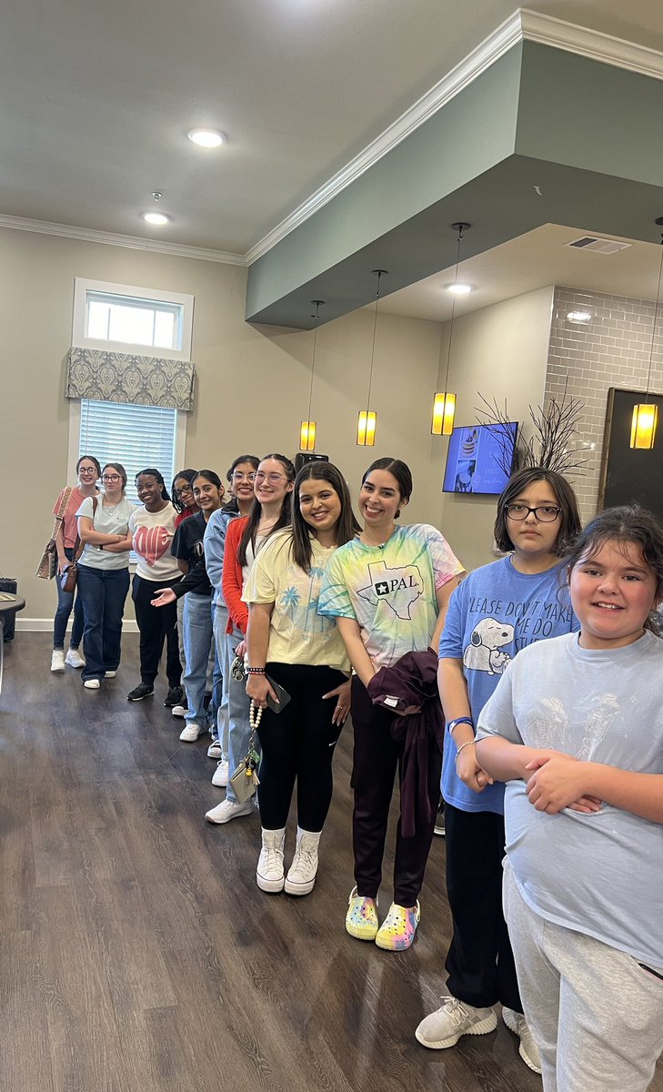 Spanish Club outing!! This group of students were able to meet several Senior members of the community! We enjoyed the chats and stories so much!! 
<a href="/barbers_hillhs/">Barbers Hill HS</a> #spanishclub