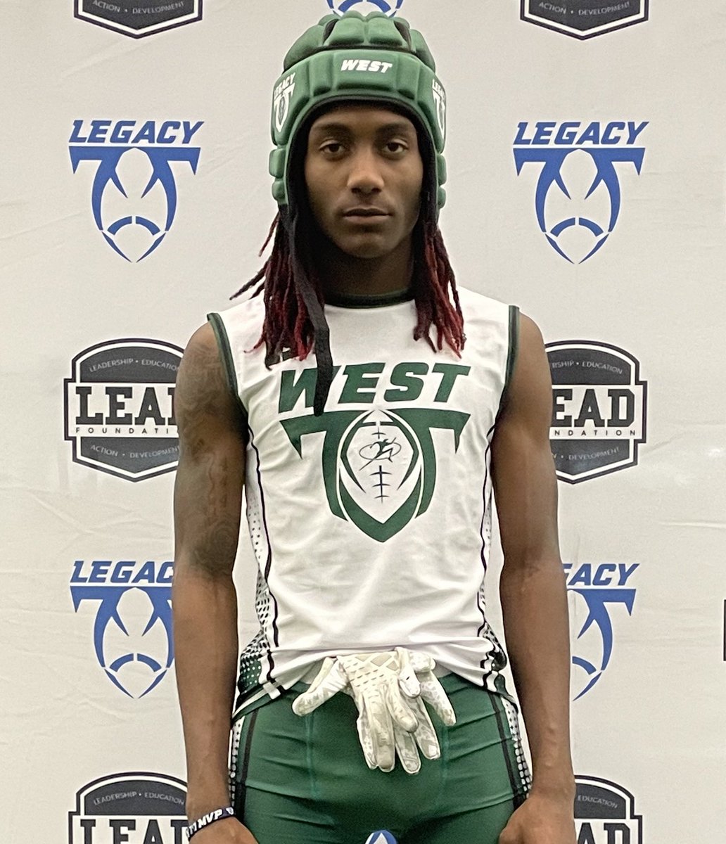 LegacyMI_FBall's tweet photo. Legacy Statewide 7v7 League 
High School Week 3 MVPs⭐

West White
Off: Brant Brooks - WR - Muskegon - 2024
Def: Matt Toole - DB - Northview - 2024

@Legacy_Recruit @LegacyWestMI @brantbrooksII @MattToole4 

#legacy #jointhemovement https://t.co/5PeoffEaRX