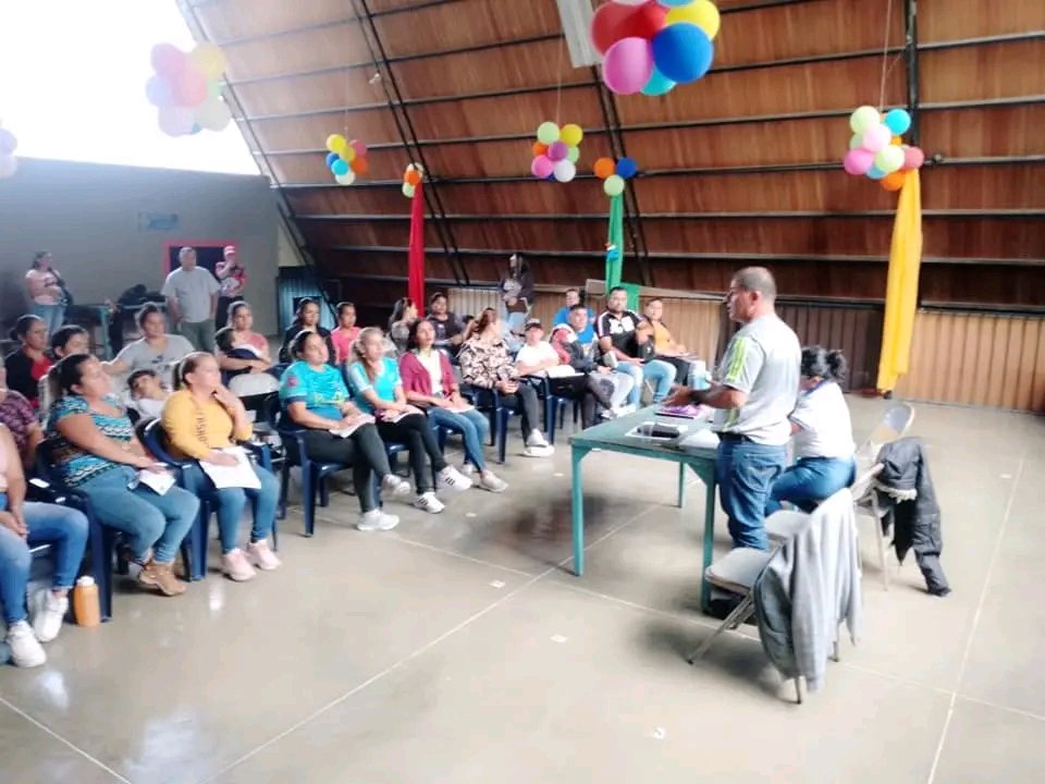Defensora Educativa Mallerly Millán realizó visita Institucional a la UEN Alicia de Montañez, dónde se atendieron madres, padres y representantes. Así como al personal Institucional .<a href="/_LaAvanzadora/">Yelitze Santaella</a> <a href="/Berzabethg1/">Berzabethgandicaoficial</a> <a href="/CDCETachira/">CDCE Táchira</a> <a href="/codennat/">codennat</a> <a href="/cn_educ/">CNDefensorías Educativas MPPE</a> <a href="/SaludEscolar2/">Salud Escolar</a> <a href="/COMUNIDADESED15/">DIV. COMUNIDADES EDUCATIVAS TÁCHIRA</a>