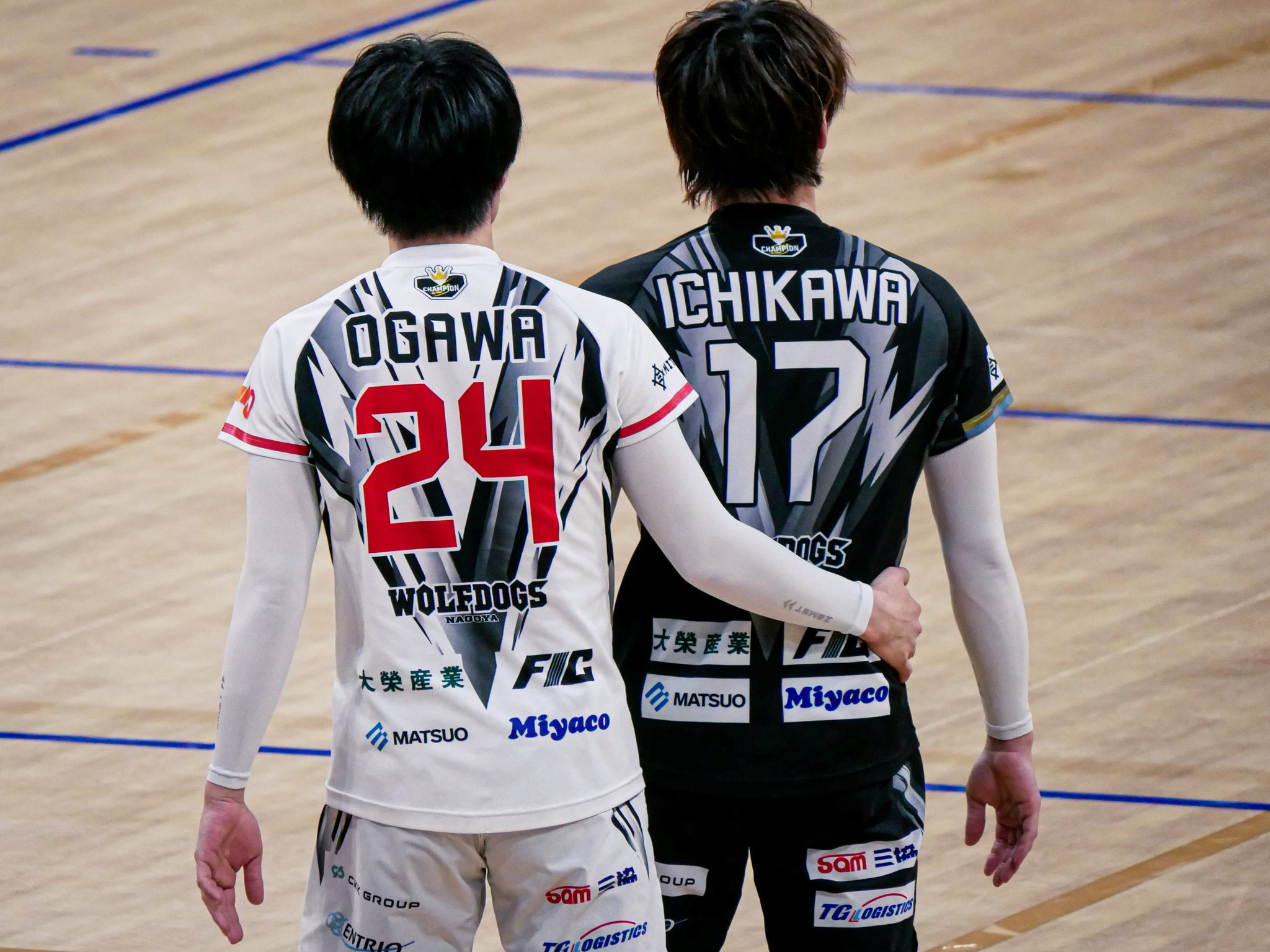 GG0i_Opa8AAnZWl.jpg:large GG0i_Opa8AAnZWl.jpg:large