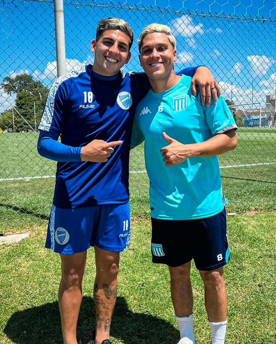 “¿El mejor en mi puesto en el fútbol argentino? Me gusta mucho Hernán, es el mejor”.

Juan Fernando Quintero, con Ezequiel.