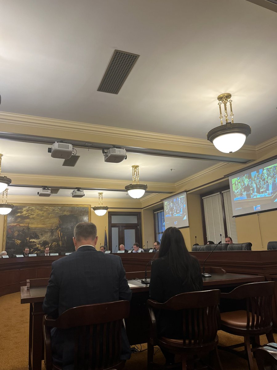 Rep. Ashlee Matthews presenting on HB 461 which would help boost child care provider wages and benefits. This is SO important. #utleg