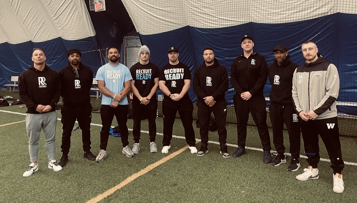 Great Weekend <a href="/pylon7on7/">Pylon 7on7 Football</a> Chicago for <a href="/recruitready/">Recruit Ready</a> 🇨🇦 U15 and High School Teams! Both Teams have multiple D1 Kids!!

High School Team got the #2 Seed and goes Deep into playoffs
#RRFAM