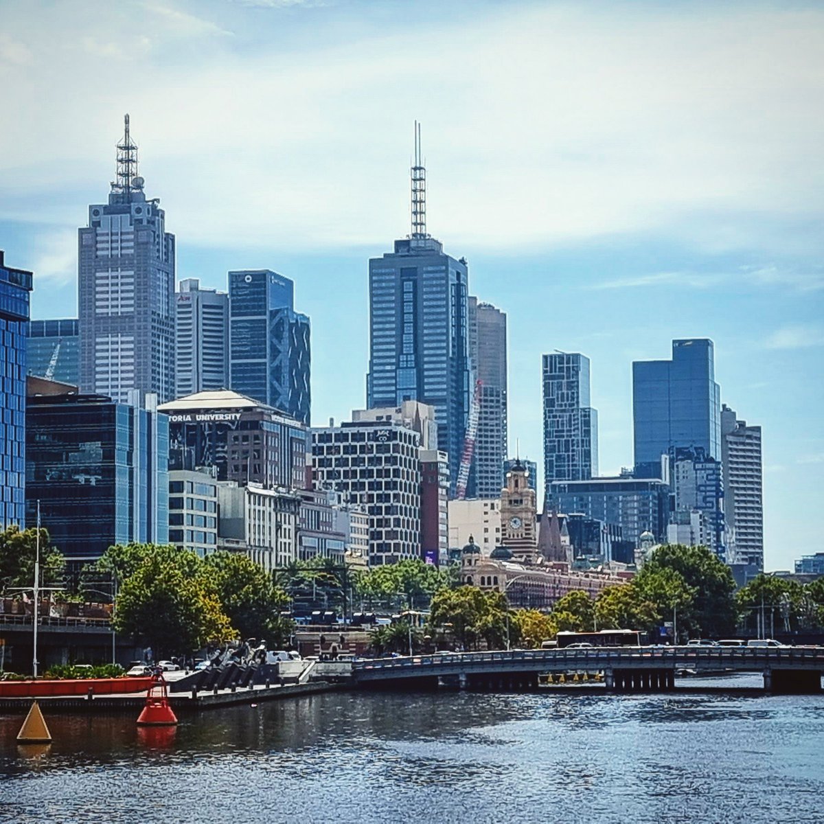 I was in #Melbourne yesterday and it still feels awfully quiet. Businesses has not rebound, foot traffic no longer what it used to be.