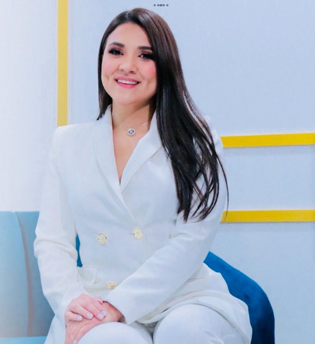 waraujo64's tweet photo. #AlexiaLaDiputadaDelPueblo

Habemos más de 360,000 almas en San Salvador y más de dos millones de salvadoreños que nos alegramos por la Diputada MÁS Votada en la HISTORIA DE EL SALVADOR 🇸🇻.

Desde un curul en la llanura…nos demostró la grandeza de la mujer salvadoreña.

Aquí estamos para apoyarla y defenderla. 👊🏻🇸🇻🩵