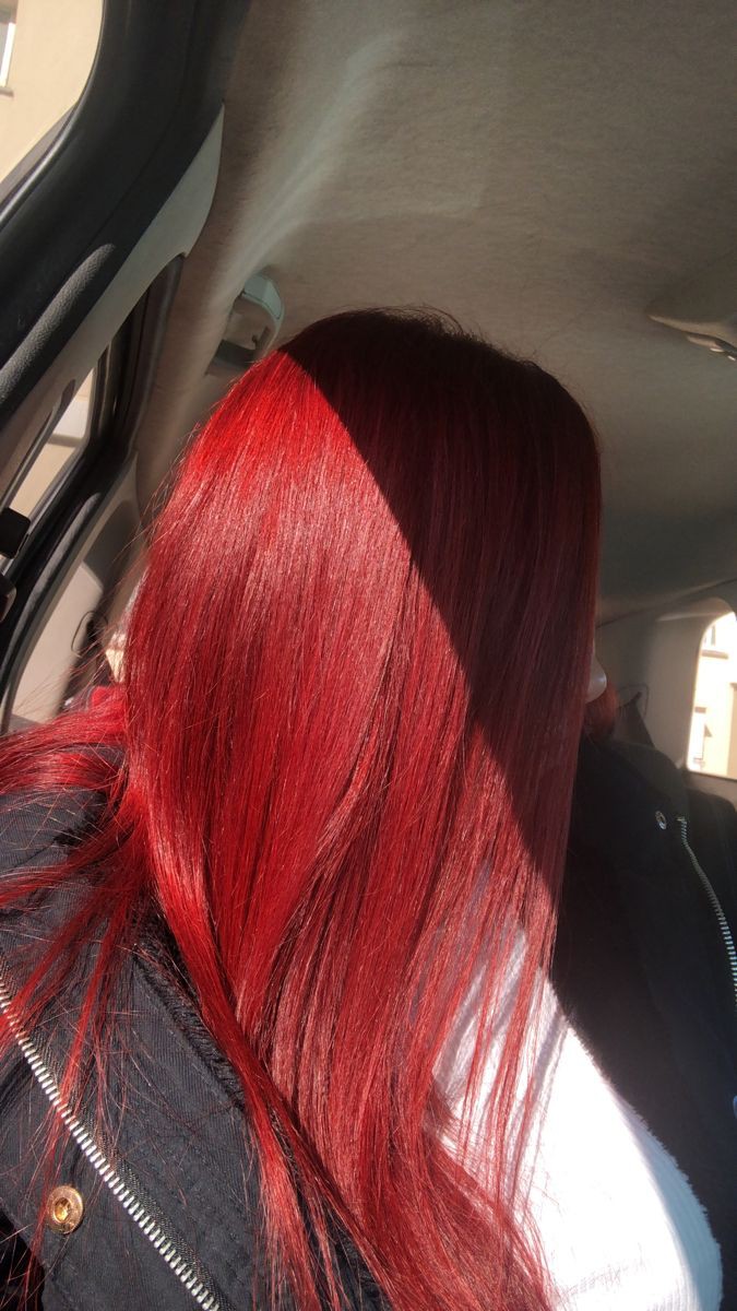 kata_conK's tweet photo. Dios, quitame las ganas de pintarme el pelo de rojoooo https://t.co/xH5gtTwuln